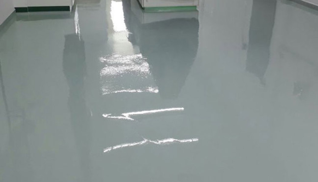 Pintura epoxi suelos bicomponente color verde para naves industriales